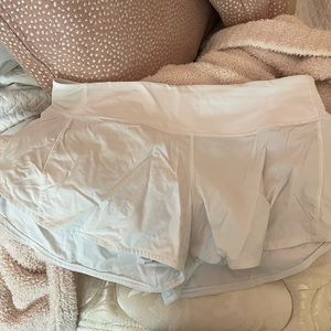 LULULEMON SPEED UP SHORTS